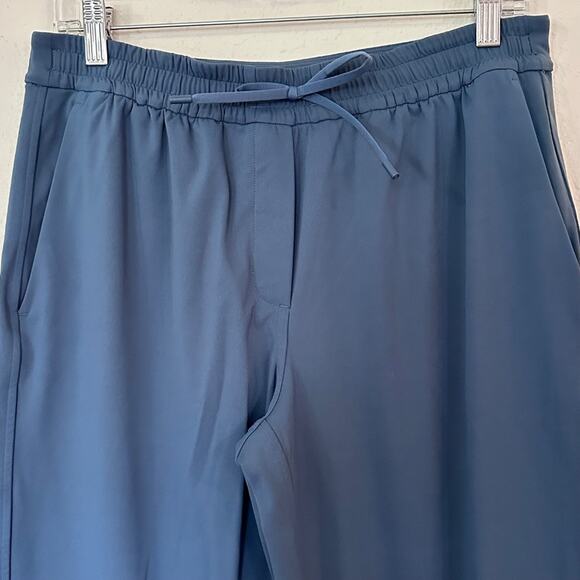 Lululemon Tapered-Leg Mid-Rise Pant 7/8 Length, Luxtreme, Iron Blue, Size Medium - Picture 5 of 8